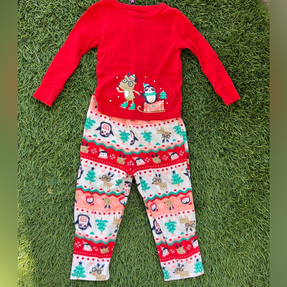 Cat & Jack 2T Christmas fleece pajama set